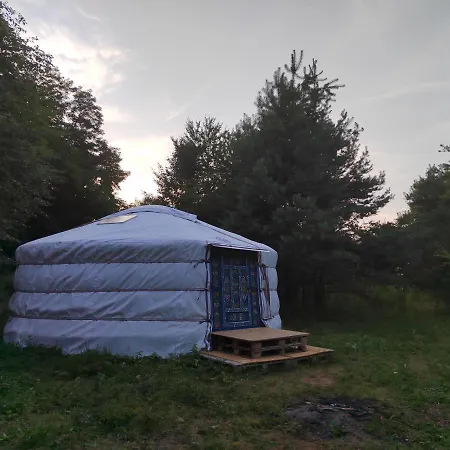 Jurta Ve Hvozdech Luxusní stan *
